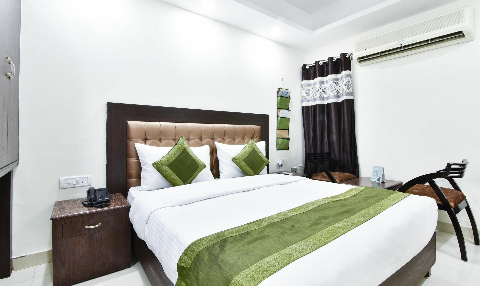 Treebo Mehar Castle Hotel Deli Exterior foto