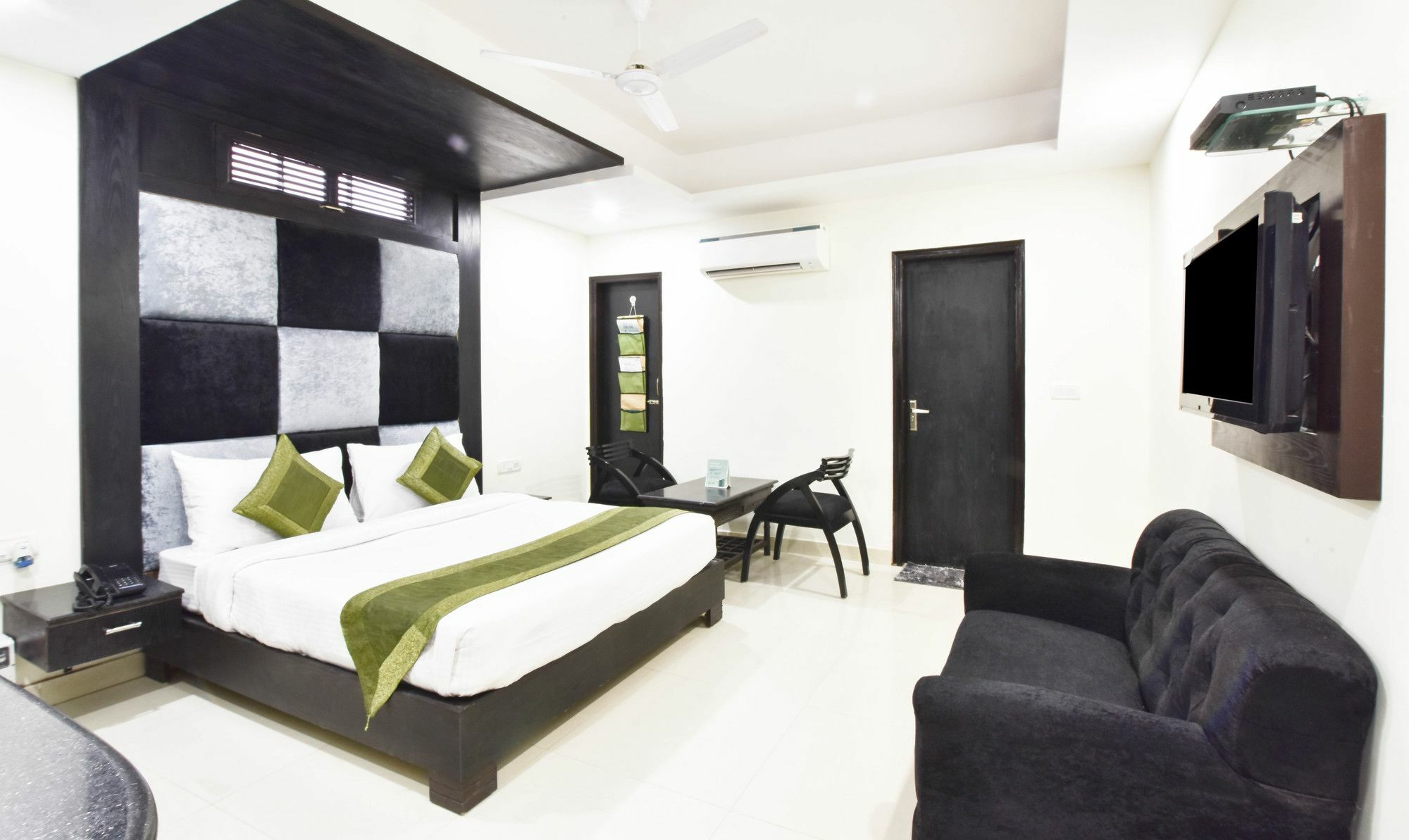 Treebo Mehar Castle Hotel Deli Exterior foto